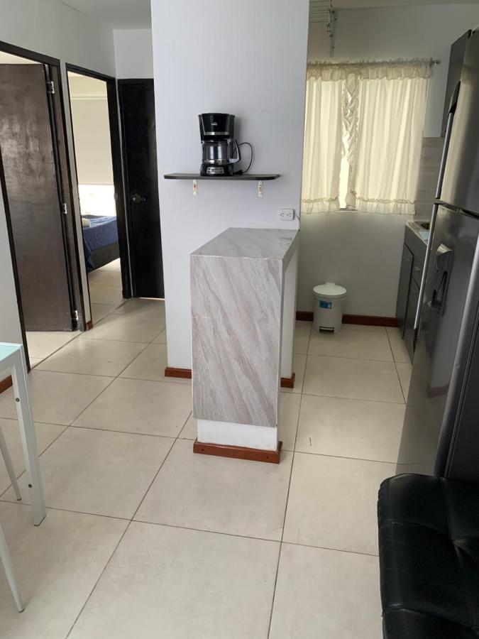 Apartamento Cerca Del Cc Titan Plaza 波哥大 外观 照片